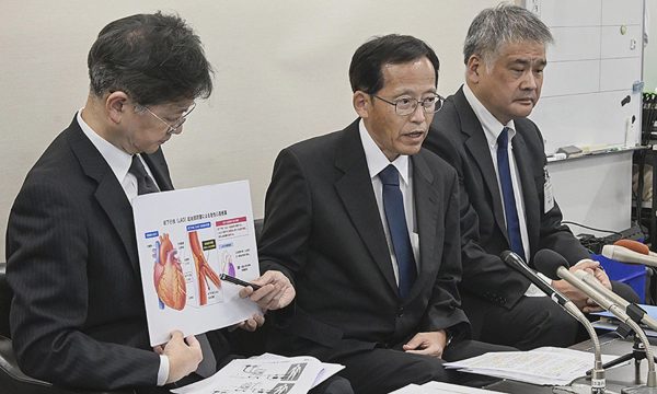 Bệnh nhân tổn thương não vì nhân viên y tế Nhật quên nối oxy vào máy ECMO