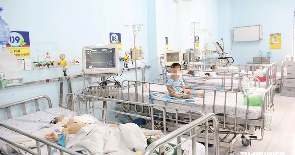 Bệnh tay chân miệng tăng mạnh, dấu hiệu cần đưa trẻ đến bệnh viện ngay