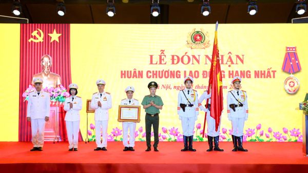 Bệnh viện 19-8 hướng tới bệnh viện hạng đặc biệt, chuyên sâu và thông minh