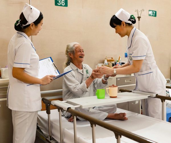 Bệnh viện Bạch Mai: Nâng tầm điều dưỡng, hướng tới chuẩn chất lượng quốc tế