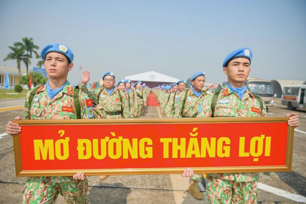 Bệnh viện dã chiến cấp 2 và đội công binh lên đường làm nhiệm vụ LHQ