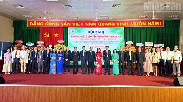 Bệnh viện đa khoa Vĩnh Long tổ chức Hội nghị khoa học quốc tế “Đổi mới, hội nhập và phát triển y học chuyên sâu”