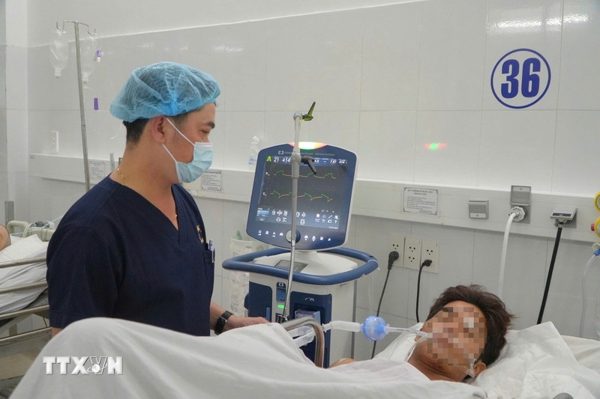 Bệnh viện Đà Nẵng cứu sống thiếu niên 17 tuổi rách động mạch chủ ngực