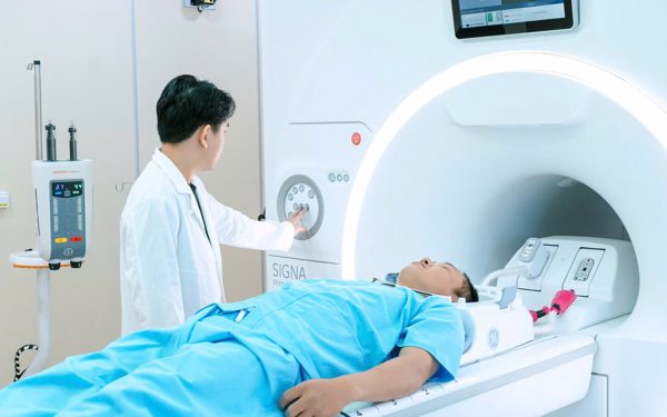 Bệnh viện Hoàn Mỹ Đà Lạt ứng dụng MRI tích hợp AI chẩn đoán bệnh