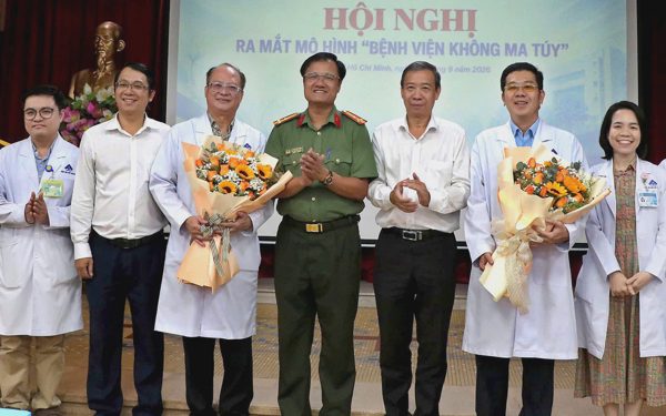 Bệnh viện Mắt TP.HCM ra mắt mô hình điểm 'Bệnh viện không ma túy'