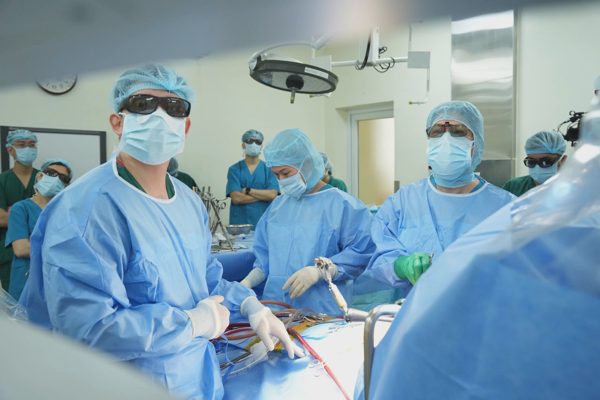 Bệnh viện Tim Hà Nội phát triển các kỹ thuật điều trị bệnh tim phức tạp