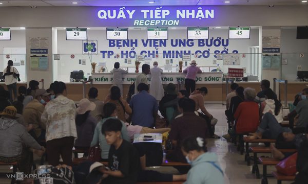Bệnh viện Ung bướu TP HCM 'kéo' tầm soát ung thư về trạm y tế
