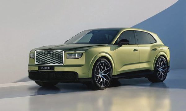 Bentley ra mắt xe siêu sang thuần điện đầu tiên