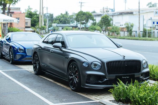 Bentley về 'chung nhà' với loạt hãng xe sang tại Việt Nam