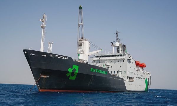 Bí ẩn quanh tàu chở lính Mỹ bị 'trúng tên lửa Iran'