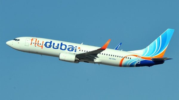 Bí ẩn về người đã hạ cánh máy bay Flydubai sau khi cơ trưởng bị đâm