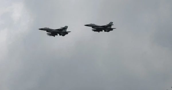 Bỉ chuyển cho Ukraine 3 chiếc F-16, đặc phái viên của Tổng thống Putin đến Mỹ