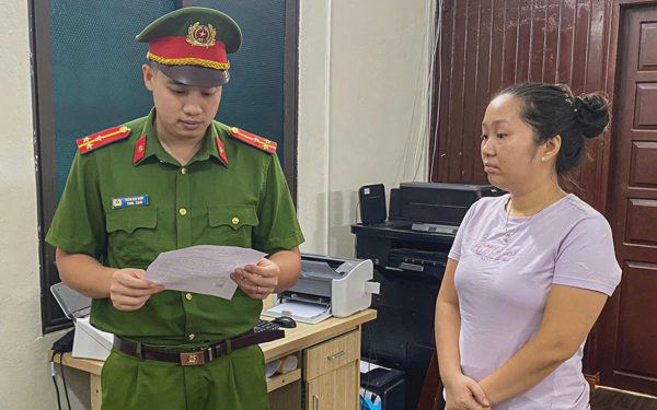Bị khởi tố vì buôn bán nắp lưng điện thoại Apple để sửa chữa, thay thế cho khách hàng