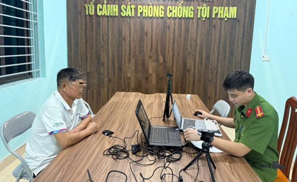 Bị khởi tố vì nuôi nhốt 58 cá thể chim hoang dã