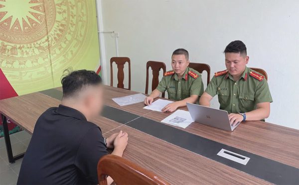 Bị phạt vì tung tin giả đại sứ du lịch lây bệnh hiểm nghèo cho nhiều người