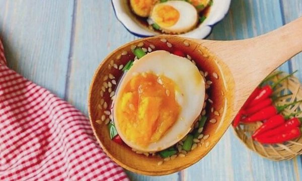 Bí quyết làm trứng ngâm