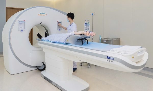 Bị tăng huyết áp, đau đầu có phải dấu hiệu đột quỵ?