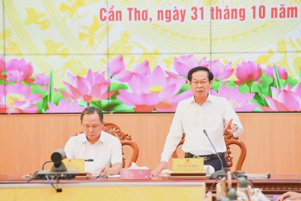 Bí thư Cần Thơ ra "tối hậu thư" về tiến độ cao tốc hơn 31.000 tỷ đồng