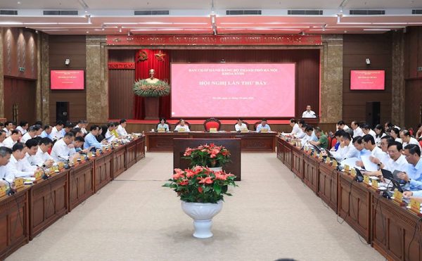 Bí thư Thành ủy Hà Nội yêu cầu hệ thống chính trị Thủ đô quyết tâm cao hơn để đạt mục tiêu tăng trưởng năm 2026