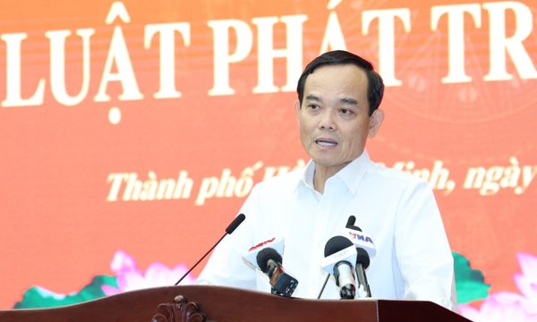 Bí thư Thành ủy TPHCM Trần Lưu Quang: Không xin ý kiến lòng vòng làm mất thời gian