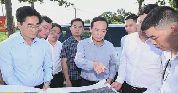 Bí thư Thành ủy TPHCM yêu cầu đẩy nhanh tiến độ các dự án ở Thủ Thiêm