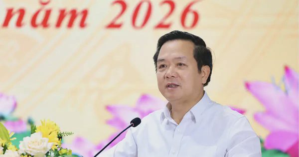 Bí thư Tỉnh ủy Hưng Yên Phạm Quang Ngọc đối thoại với nhân dân 11 xã