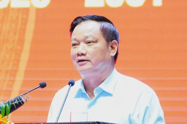 Bí thư Tỉnh ủy Nghệ An: Quy hoạch không phải là "chuẩn bị ghế hay xếp hàng"