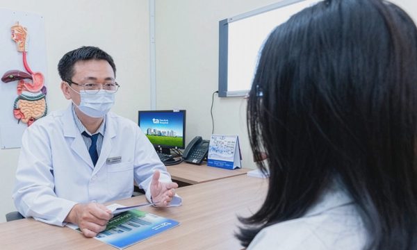 Bị trào ngược dạ dày nên ăn uống thế nào khi đi du lịch
