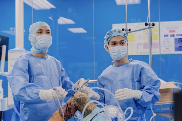 Biến chứng sau mổ thay khớp - nỗi trăn trở của bác sĩ chấn thương chỉnh hình