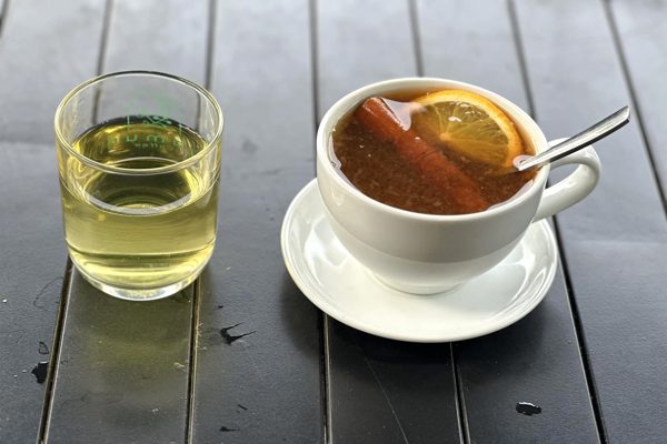 Biểu hiện lạ sau khi uống trà có thể là dấu hiệu đau tim