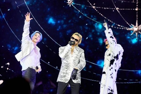 BIGBANG mang phong cách thời trang nào lên sân khấu XX: COSMOS?