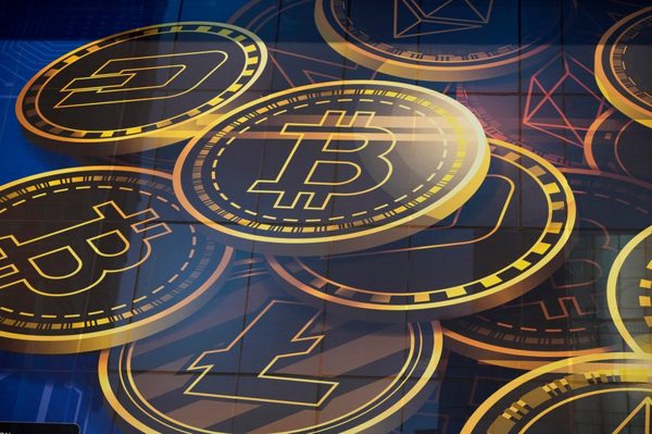 Bitcoin bỗng bật tăng sau giai đoạn dài ảm đạm