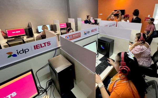 Blackstone ra giá gần 500 triệu USD mua IDP, công ty đồng sở hữu IELTS từ chối