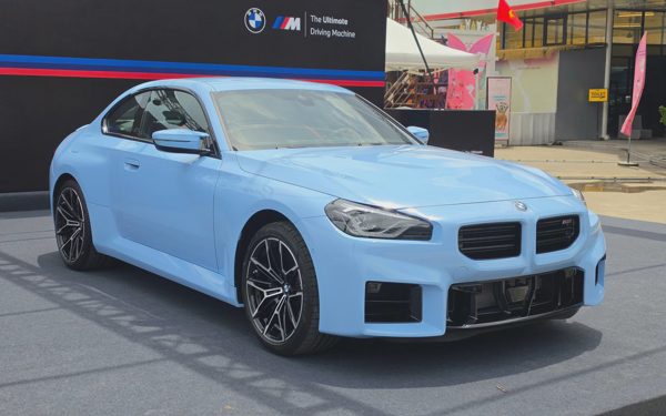 BMW M2 ra mắt Việt Nam: Giá từ 4,099 tỉ, có gói 'chất chơi' giá hơn 1,2 tỉ đồng