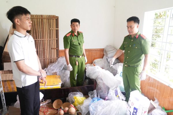 Bỏ 200 triệu đồng mua nguyên liệu trên mạng về làm pháo bán kiếm lời