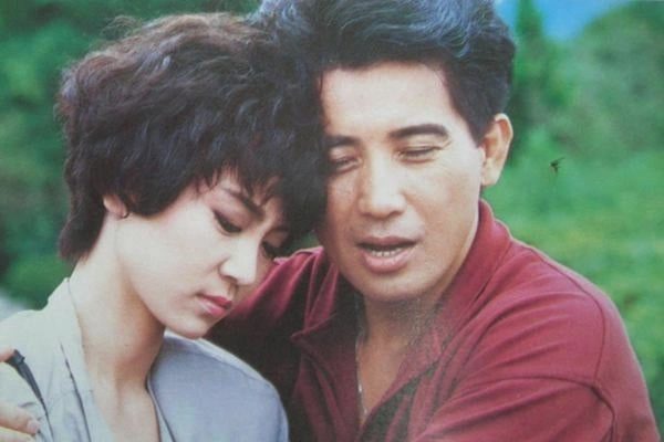 Bố 68 tuổi muốn cưới cô giúp việc, 4 con phản đối vì lo sợ một điều