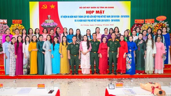 Bộ Chỉ huy Quân sự tỉnh An Giang họp mặt 96 năm Ngày thành lập Hội Liên hiệp Phụ nữ Việt Nam