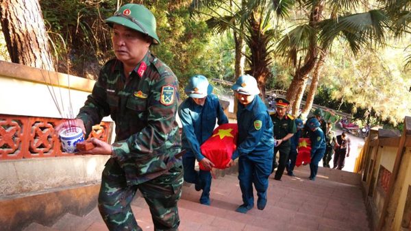 Bộ chỉ huy quân sự tỉnh Lạng Sơn đẩy mạnh quy tập lấy mẫu mộ liệt sĩ