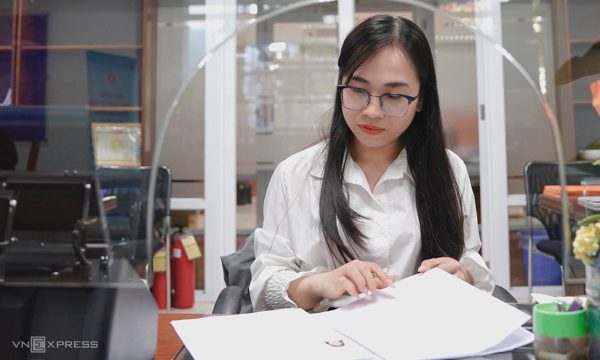 Bộ Chính trị yêu cầu đổi mới chính sách tiền lương theo hiệu quả công việc
