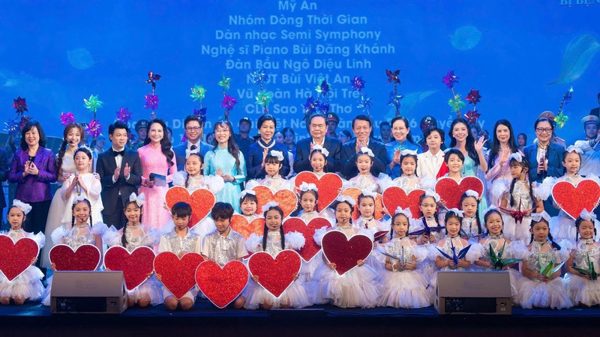 Bộ Công an và Hội Liên hiệp Phụ nữ Việt Nam tổ chức chương trình 'Kết nối yêu thương'
