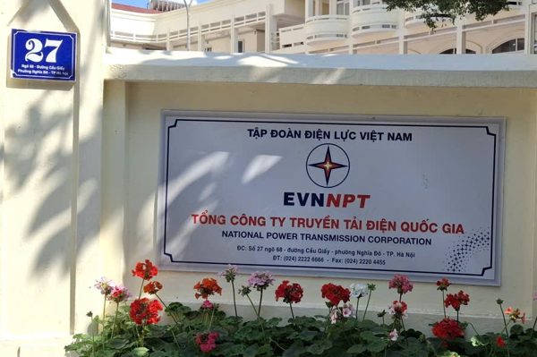 Bộ Công Thương: Sớm tách Tổng công ty Truyền tải điện quốc gia khỏi EVN