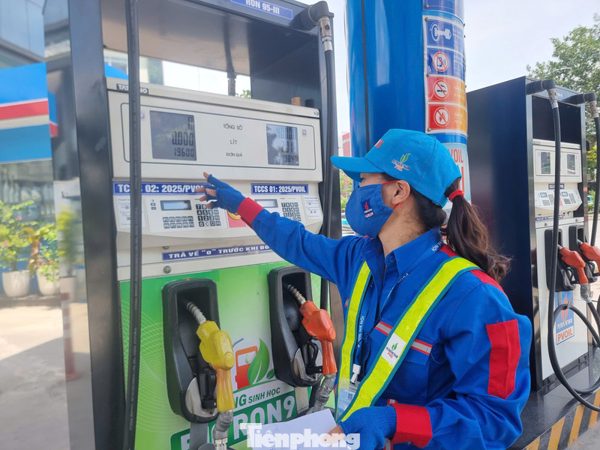 Bộ Công Thương yêu cầu tuyệt đối không găm hàng xăng dầu