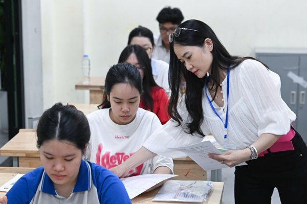 Bỏ điểm cộng IELTS: Vì sao chuyên gia đề nghị lùi thời điểm áp dụng?