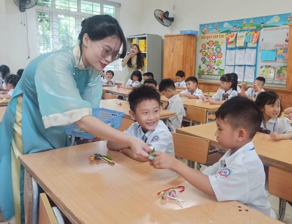 Bộ GD-ĐT dự kiến cấm kiểm tra, đánh giá, phân loại để tuyển học sinh lớp 1