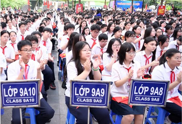 Bộ GD&ĐT: Hoạt động của trường, 'cấm' thành nghĩa vụ đóng góp của phụ huynh