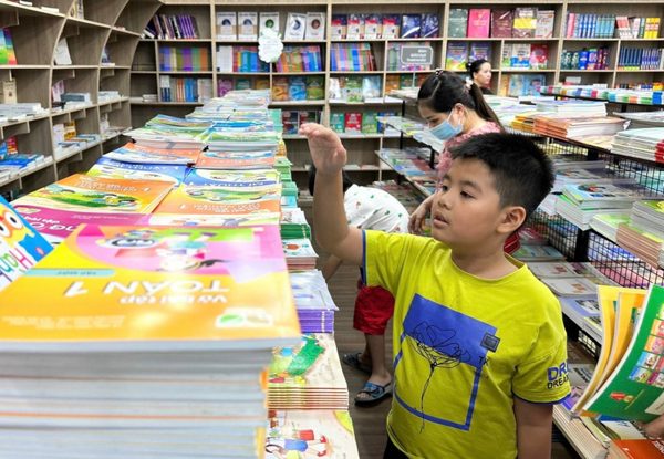 Bộ GD&ĐT: Không xây dựng chương trình, bộ sách giáo khoa mới từ đầu