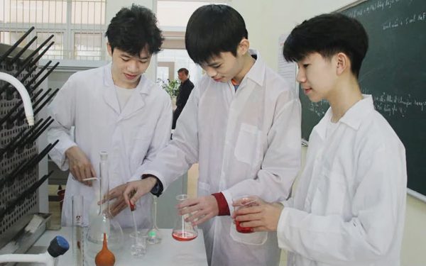 Bộ GD-ĐT siết cuộc thi khoa học kỹ thuật: Học sinh phải chứng minh mình làm thật
