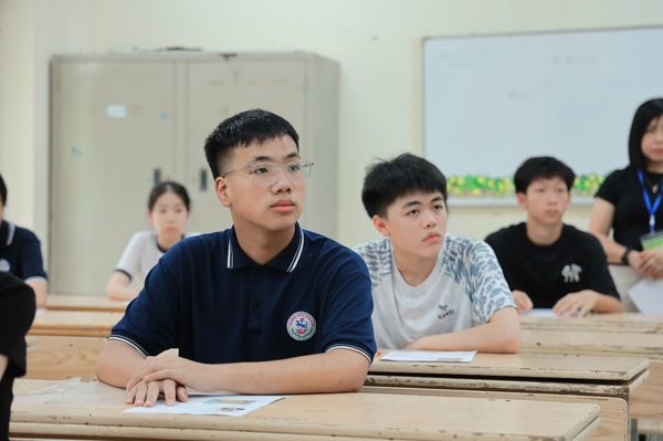 Bộ GD-ĐT: Thi lớp 10 hai môn nhằm giảm áp lực, hướng đến giáo dục toàn diện