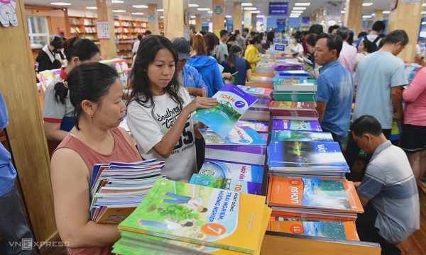 Bộ Giáo dục và Đào tạo: Đủ sách giáo khoa trước 30/8