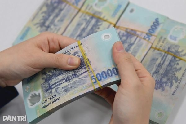 Bộ Nội vụ đề nghị báo cáo gấp tiền lương, thu nhập của viên chức